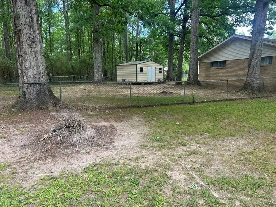 1117 Lamar Dr., Laurel, MS 39443 - #3