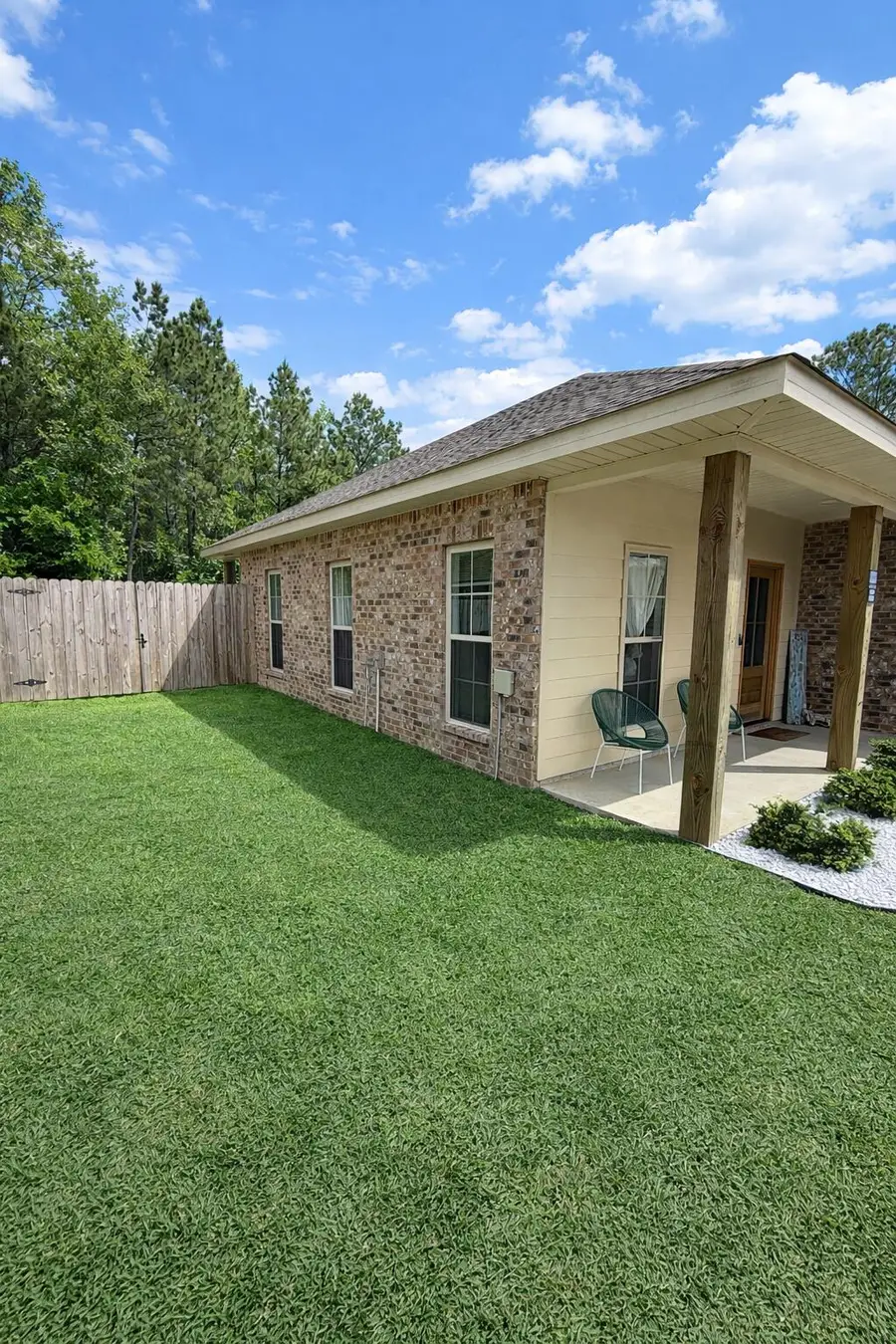 63 E Andover, Hattiesburg, MS 39402 - #2