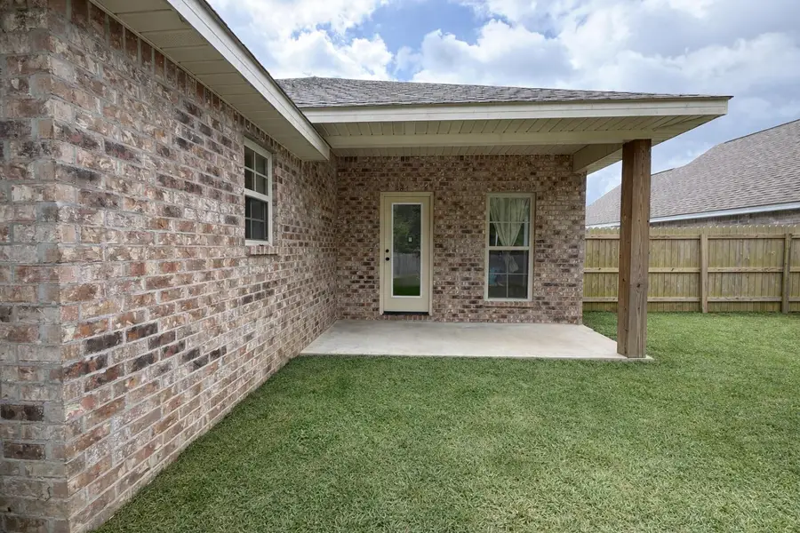 63 E Andover, Hattiesburg, MS 39402 - #3