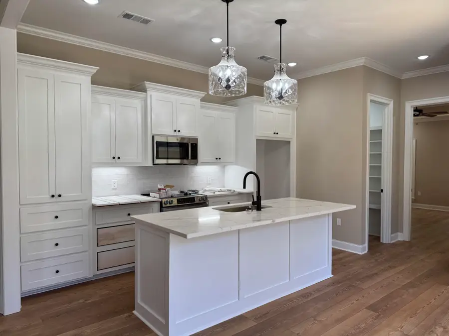 44 Riviera Dr., Hattiesburg, MS 39402 - #3