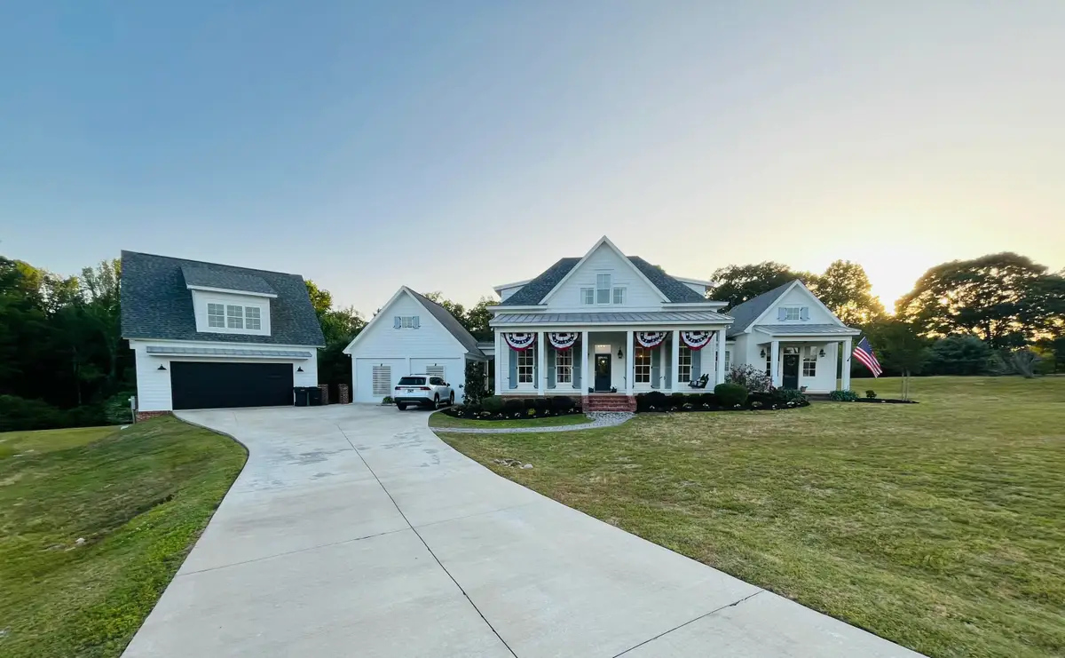 40 Ballantrae Dr., Hattiesburg, MS 39402 - #1