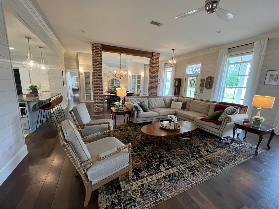 40 Ballantrae Dr., Hattiesburg, MS 39402 - #3