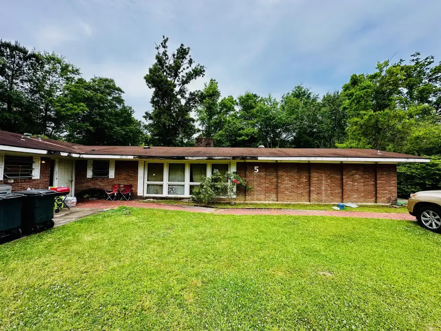 55 Oak Crest Dr., Laurel, MS 39440 - #2