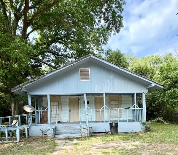 1012 E Laurel Ave., Hattiesburg, MS 39401