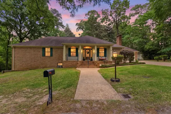 13 Gardiner Pl, Laurel, MS 39440