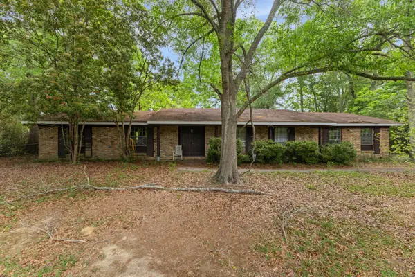 804 W Hinton Ave., Lumberton, MS 39455