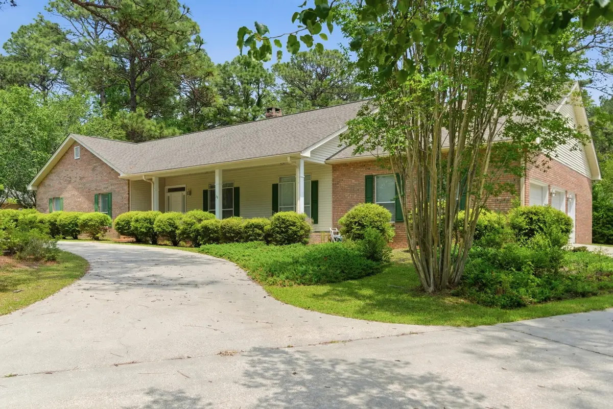 79 Fairway Pl, Hattiesburg, MS 39402 - #1