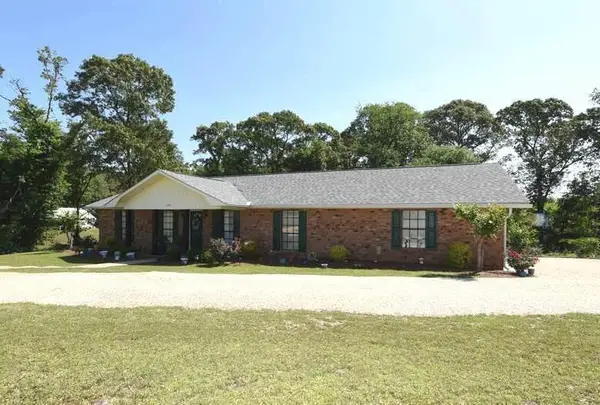 606 Pierce, Columbia, MS 39429