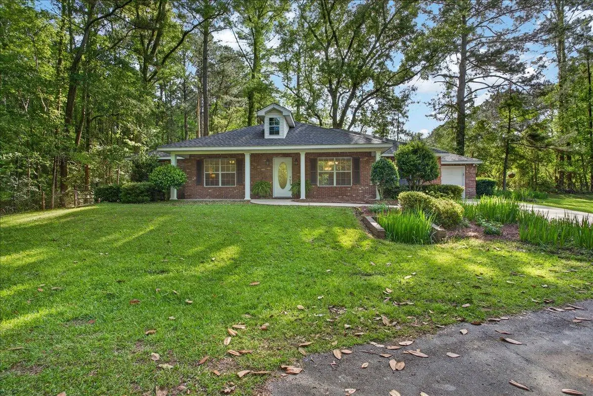 321 Raybourn Rd, Columbia, MS 39429 - #1