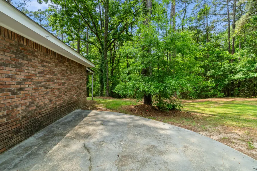 100 Baywood Dr., Hattiesburg, MS 39402 - #3