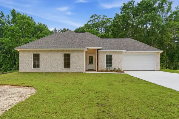 319 Lexington Cir., Hattiesburg, MS 39402