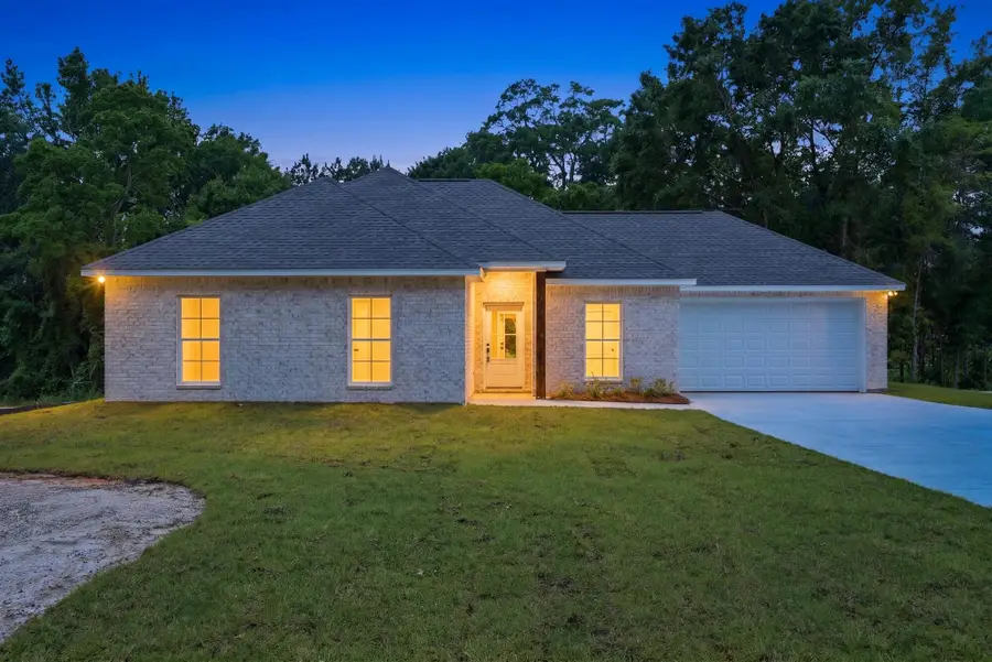 319 Lexington Cir., Hattiesburg, MS 39402 - #2