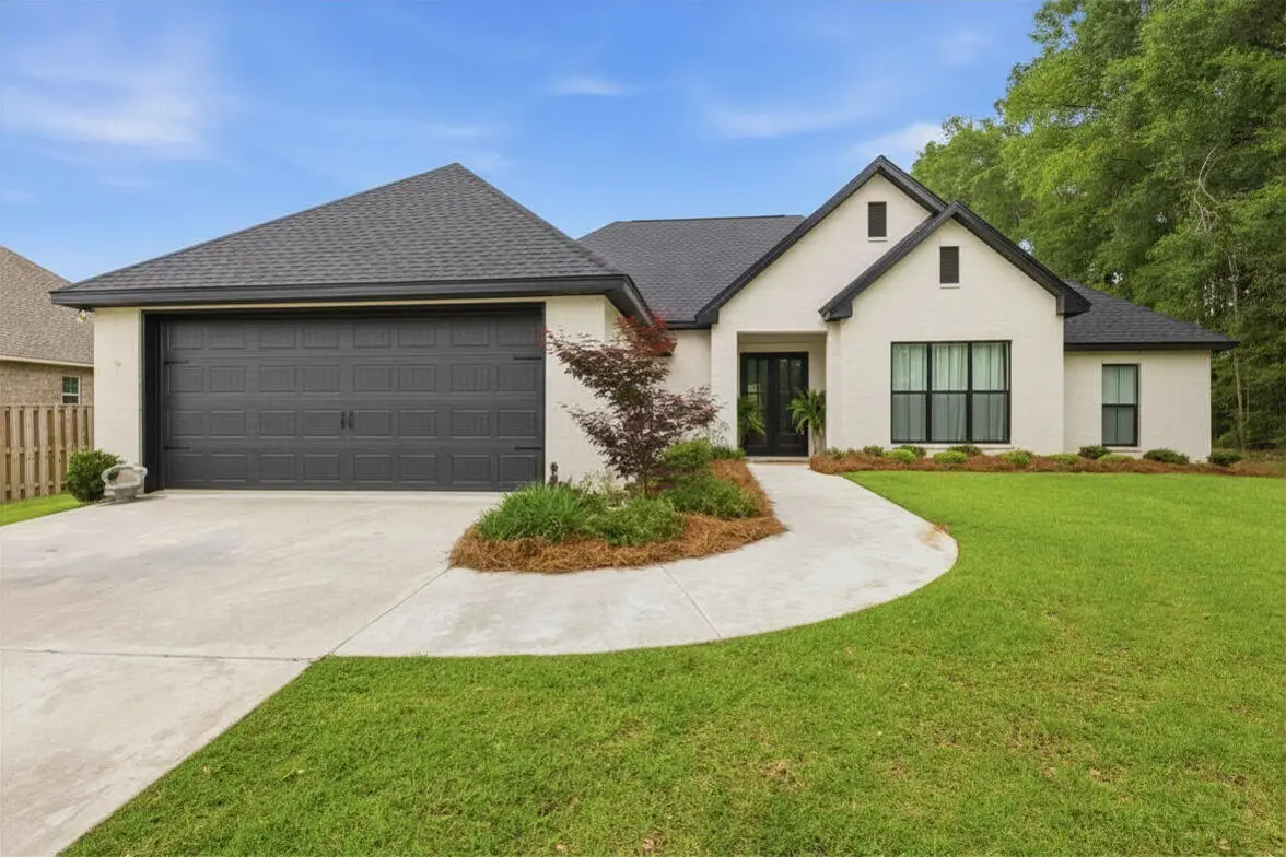 138 N Slade, Sumrall, MS 39482 - #1