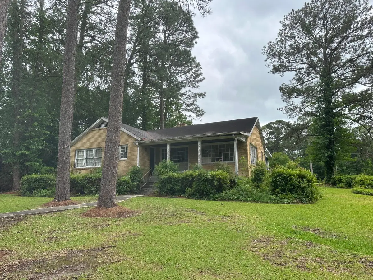 1904 Adeline St., Hattiesburg, MS 39401 - #1