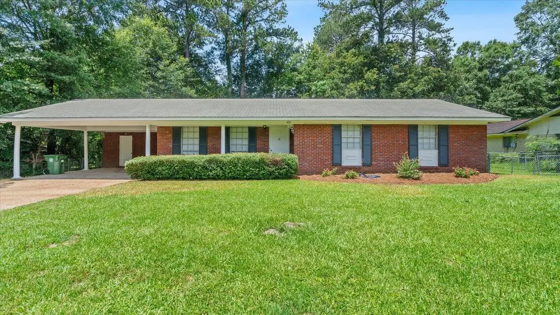 405 S 35th Ave., Hattiesburg, MS 39402 - #1