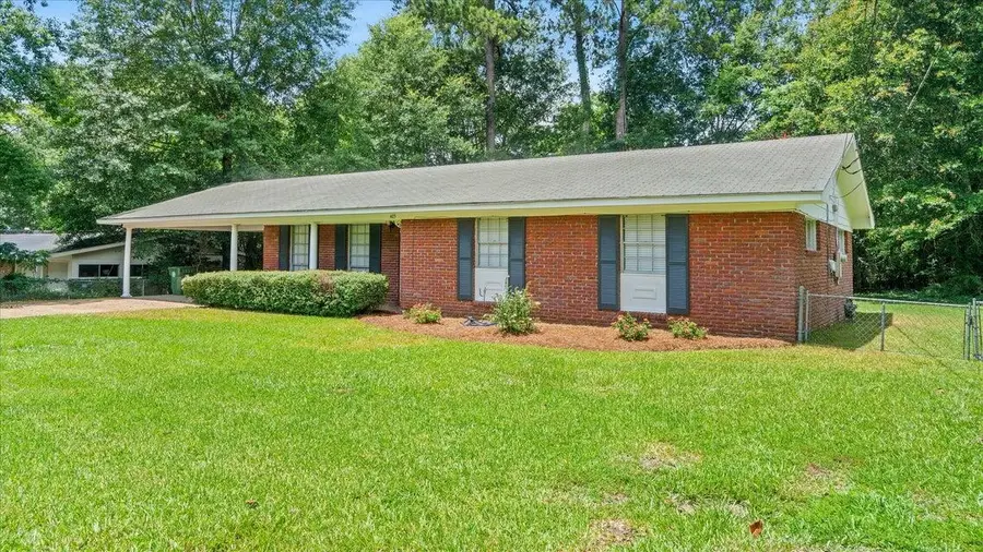405 S 35th Ave., Hattiesburg, MS 39402 - #2