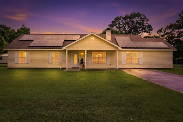 2 Hundley Rd., Carriere, MS 39426