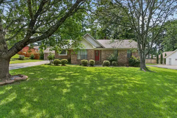 17 Katherine St., Laurel, MS 39440
