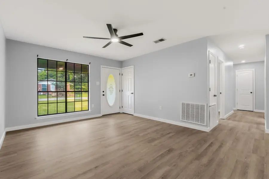 202 Elizabeth Ave., Petal, MS 39465 - #3
