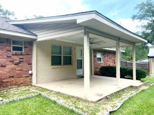 502 SE Pinewood Dr., Magee, MS 39111 - #3