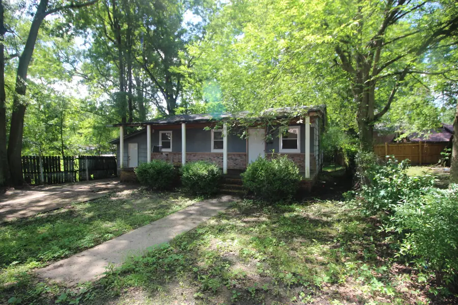 928 1/2 Martin Luther King Ave., Laurel, MS 39440 - #2
