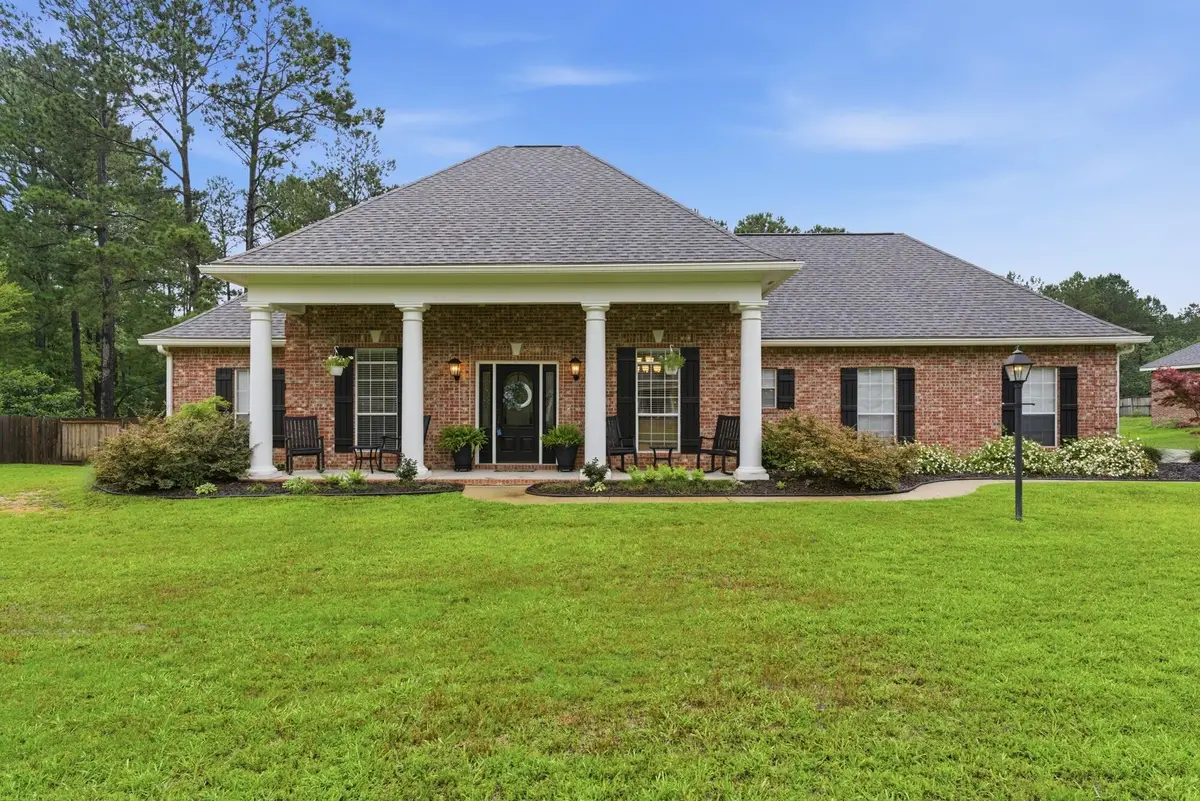 104 Cottonwood Dr., Hattiesburg, MS 39402 - #1