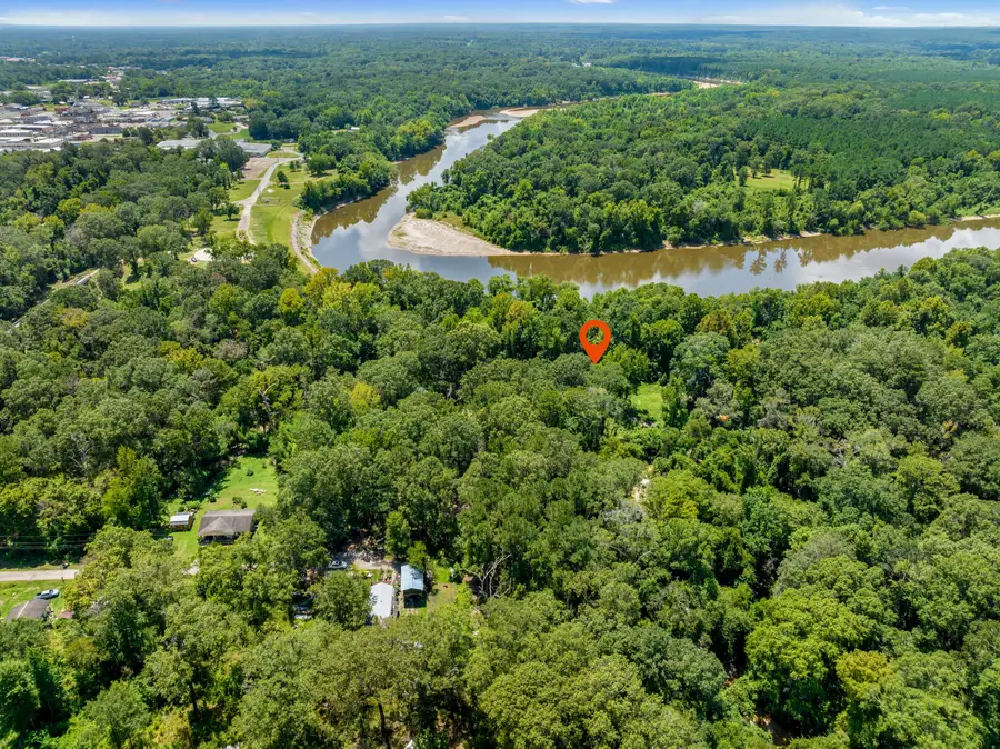 100 Hawkins Ave., Columbia, MS 39429 - #2