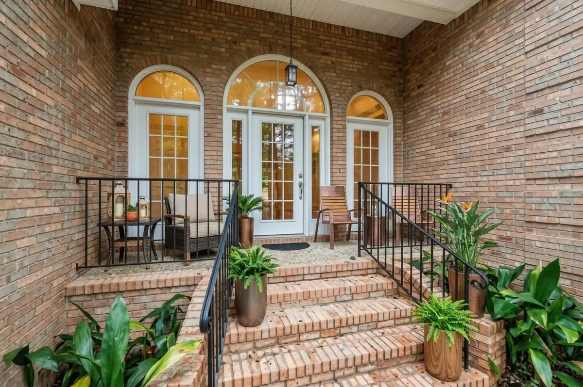 28 Canebrake Blvd., Hattiesburg, MS 39402 - #1