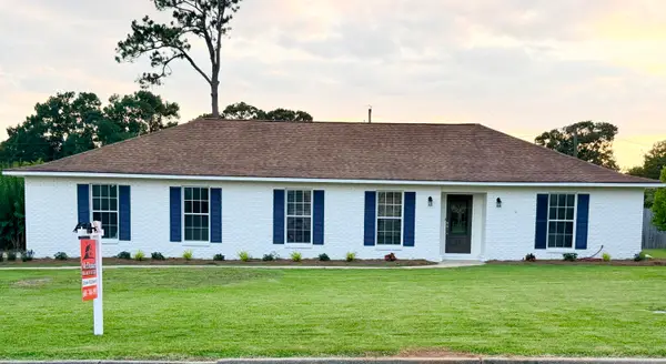 15 Duff St., Columbia, MS 39429