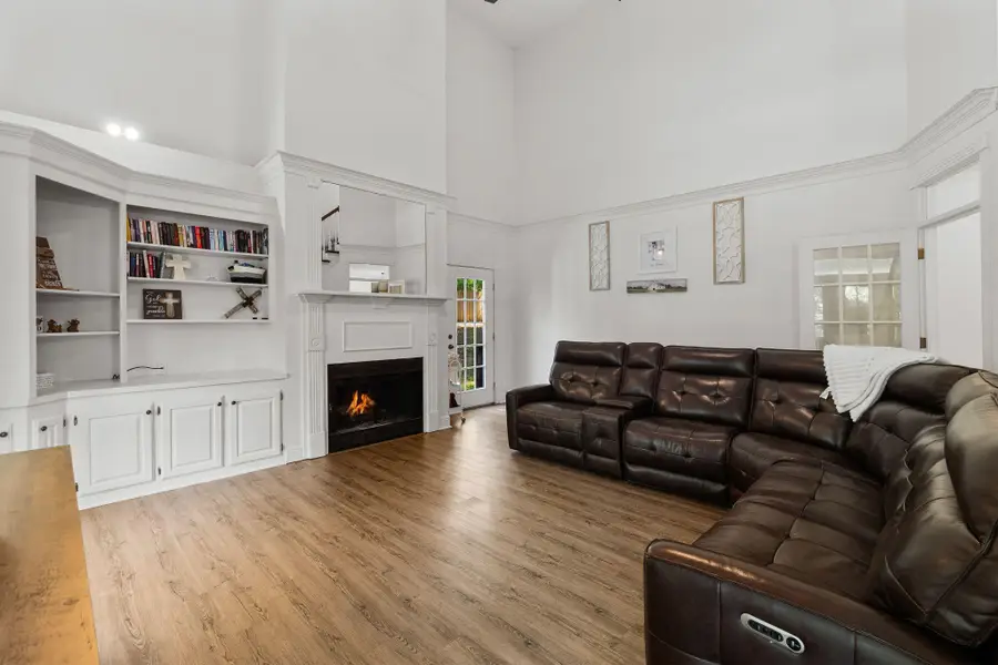 8 Saint Charles Ave., Hattiesburg, MS 39402 - #3