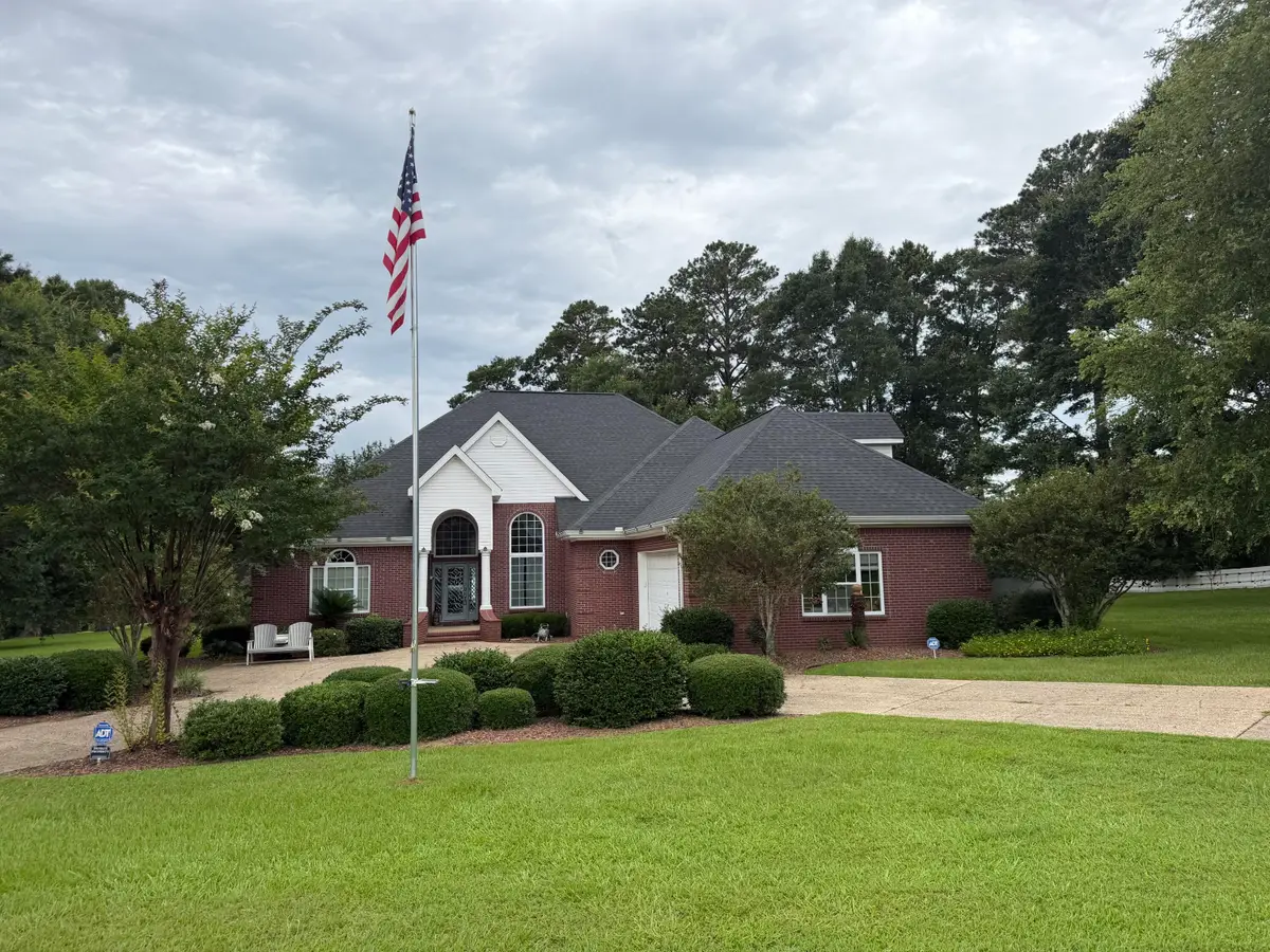 11 Bentwood Ln., Laurel, MS 39443 - #1