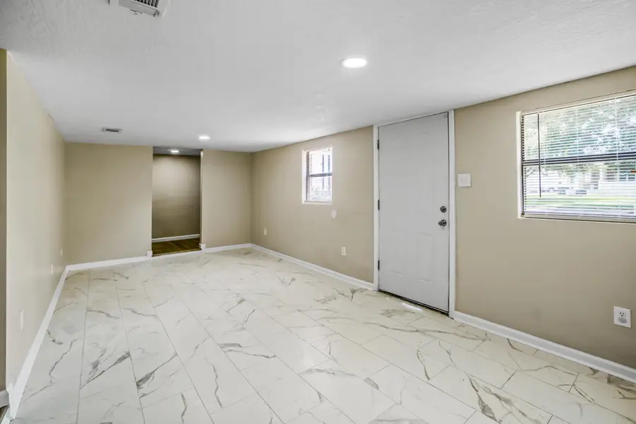 408 S 10th Ave., Hattiesburg, MS 39401 - #3