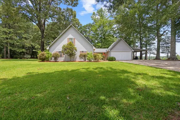 19 Bridgewood Ln., Ellisville, MS 39437