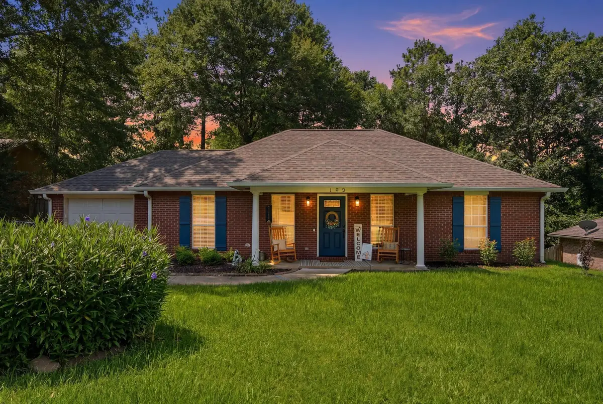 102 Howard Dr., Hattiesburg, MS 39402 - #1