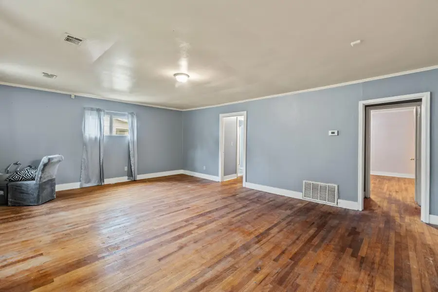 416 S 13th Ave., Hattiesburg, MS 39401 - #3