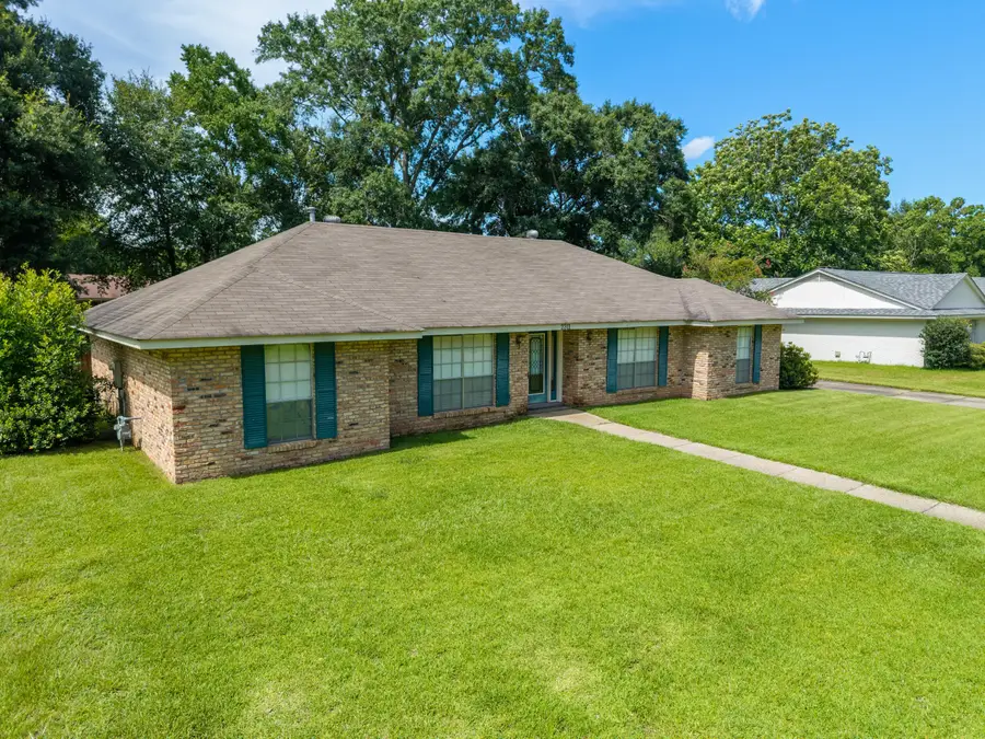 2311 Sunset Dr., Hattiesburg, MS 39402 - #3