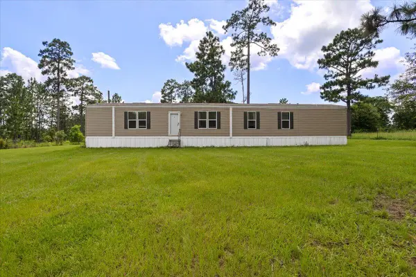 54 Entrekin Ln., Purvis, MS 39475
