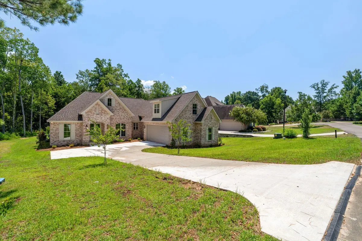 48 Buckskin Dr., Hattiesburg, MS 39402 - #1