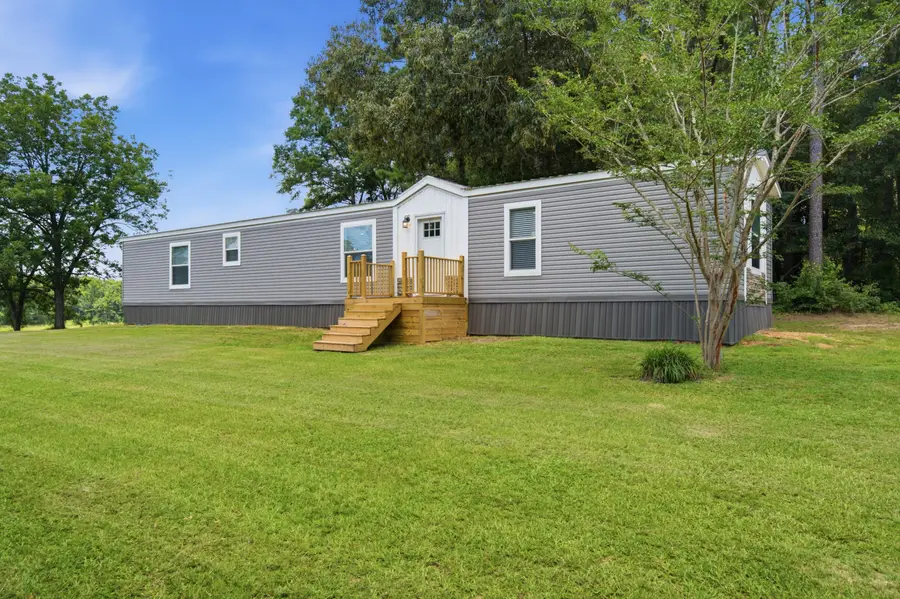 15 Ogwynn Rd., Sumrall, MS 39482 - #2