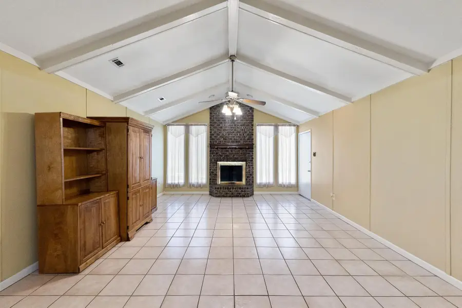207 Whispering Pines Dr., Hattiesburg, MS 39402 - #3
