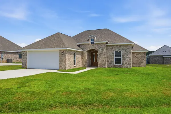 54 Berwick, Petal, MS 39465