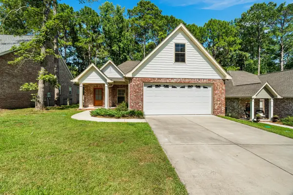 15 Cottage Park, Hattiesburg, MS 39402