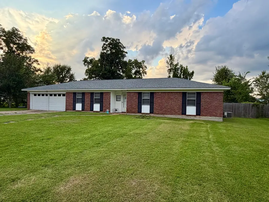 601 Ogilsvie St., Petal, MS 39465 - #2