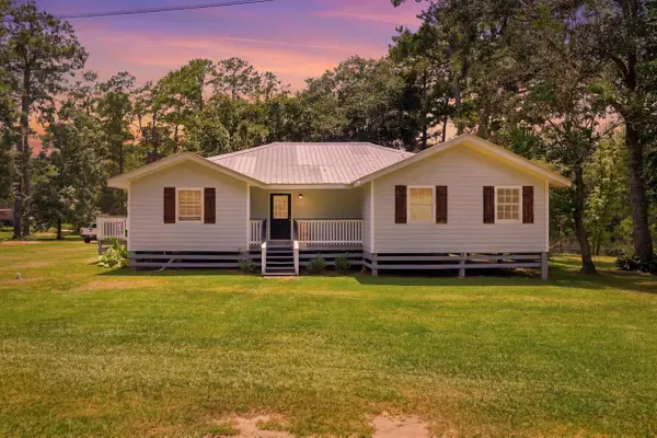 26 2nd St., Poplarville, MS 39470