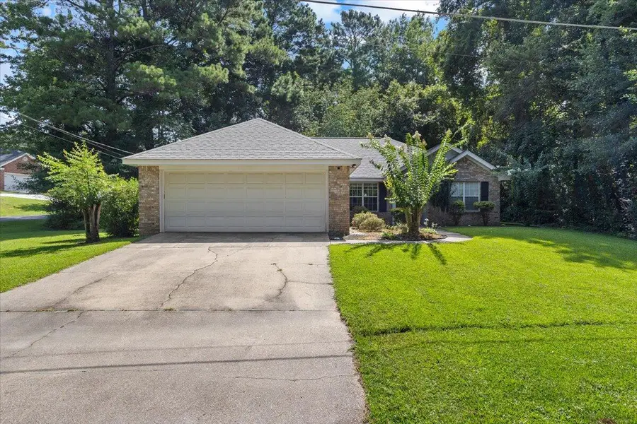 334 Pine Ln., Hattiesburg, MS 39402 - #3