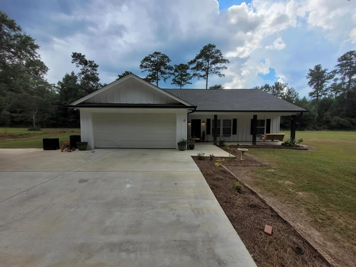 15 Cottage View Dr., Ellisville, MS 39437 - #1