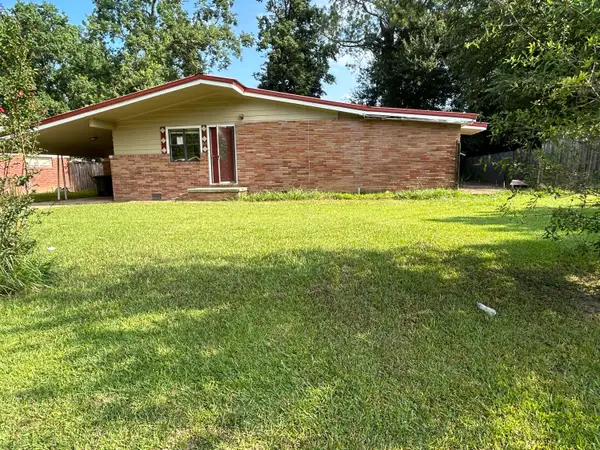 813 Greymont Dr., Columbia, MS 39429