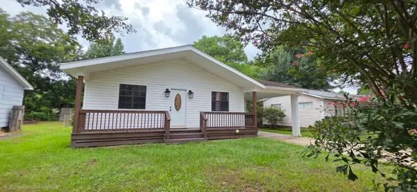 107 Brentwood Ave., Petal, MS 39465
