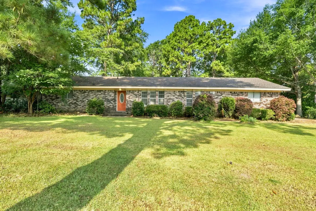 109 Briarwood Dr., Hattiesburg, MS 39402 - #1
