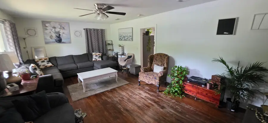 75 E 8th Ave., Bay Springs, MS 39422 - #2